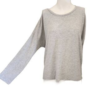Joyspun women's medium Gray relaxed cozy sweater blouse nwt so soft